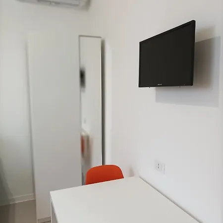 Amendolaroom Πανσιόν 3*