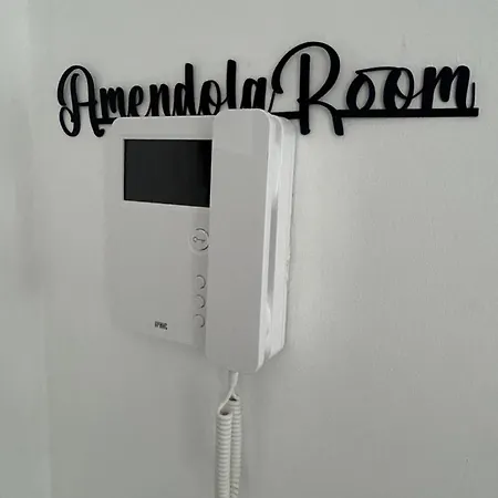 Amendolaroom Πανσιόν